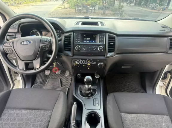 Ford Ranger XLS 2.2 4x2 MT 2019 - Số máy nguyên zin