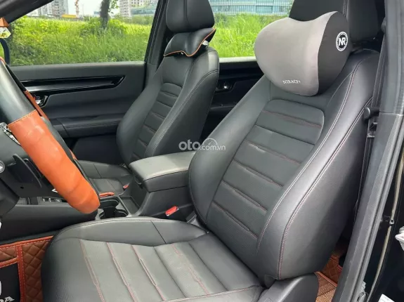 Honda CR-V e:HEV RS 2025 - Ni lông chưa bóc hết thơm mùi mới