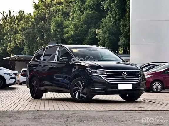 Volkswagen Viloran Premium 2026 - Phiên bản tiết kiệm hơn 200 triệu so với bản Cao Cấp đầy đủ tiện ích