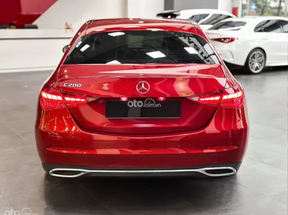 Mercedes-Benz C200 Avantgarde 2022 - Xe nội thất đen cực mới. Chủ đi giữ gìn