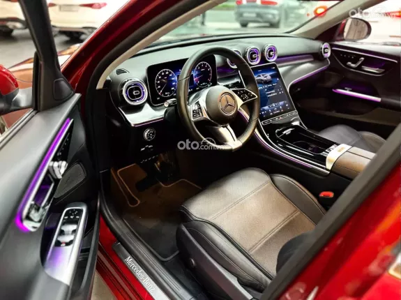 Mercedes-Benz C200 Avantgarde 2022 - Xe nội thất đen cực mới. Chủ đi giữ gìn