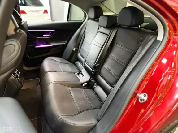 Mercedes-Benz C200 Avantgarde 2022 - Xe nội thất đen cực mới. Chủ đi giữ gìn