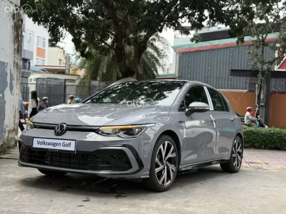 Volkswagen Golf 2026 - Phiên bản 1.5 r-line phiên bản có cửa sổ trời toàn cảnh nhập khẩu nguyên chiếc từ đức