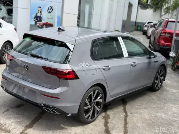 Volkswagen Golf 2026 - Phiên bản 1.5 r-line phiên bản có cửa sổ trời toàn cảnh nhập khẩu nguyên chiếc từ đức