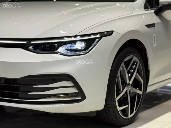 Volkswagen Golf 2026 - Phiên bản 1.5 Style màu trắng khuyến mãi đặc biệt trong tháng 5 | Lh Ms Minh Thư