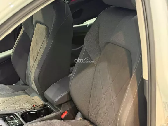 Volkswagen Golf 2026 - Phiên bản 1.5 Style màu trắng khuyến mãi đặc biệt trong tháng 5 | Lh Ms Minh Thư