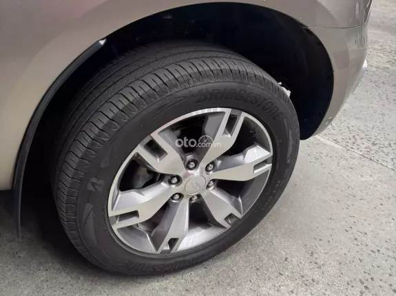 Ford Everest Titanium 2.2L 4x2 AT 2017 - FORD EVEREST TITANIUM 2.2L 2017 SIÊU LƯỚT 38.000km
