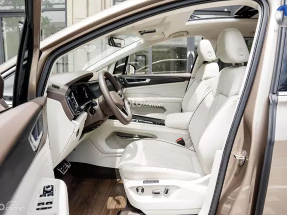 Volkswagen Viloran Luxury 2024 - ĐẲNG CẤP THƯƠNG GIA ĐỨC