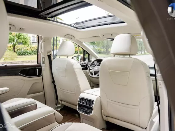 Volkswagen Viloran Luxury 2024 - ĐẲNG CẤP THƯƠNG GIA ĐỨC
