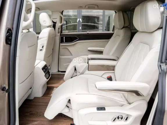 Volkswagen Viloran Luxury 2024 - ĐẲNG CẤP THƯƠNG GIA ĐỨC