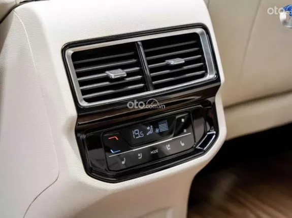 Volkswagen Viloran Luxury 2024 - ĐẲNG CẤP THƯƠNG GIA ĐỨC