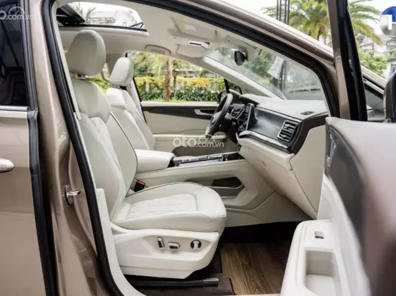 Volkswagen Viloran Luxury 2024 - ĐẲNG CẤP THƯƠNG GIA ĐỨC