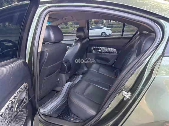 Chevrolet Cruze 1.6 MT 2010 - Xe như mới