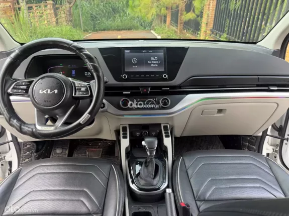 Kia Carens 1.5G IVT 2023 - Xe như mới