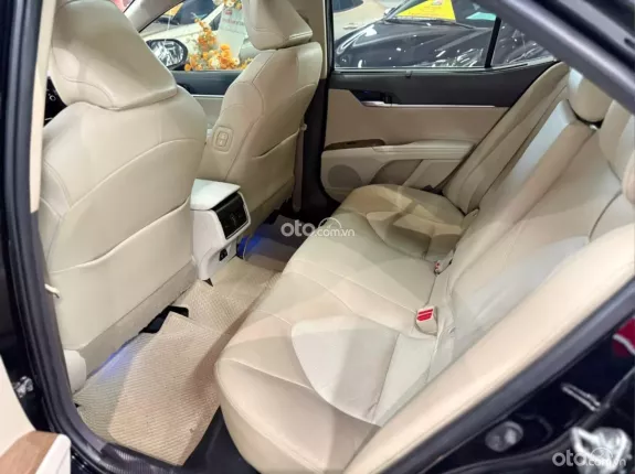 Toyota Camry 2.0Q 2022 - BH chính hãng Toyota Sure