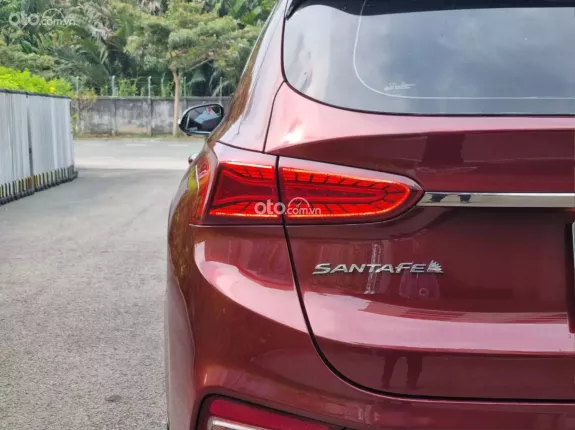 Hyundai Santa Fe 2.4L Xăng Cao cấp 2019 - Đỏ