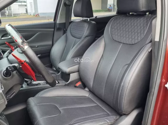 Hyundai Santa Fe 2.4L Xăng Cao cấp 2019 - Đỏ
