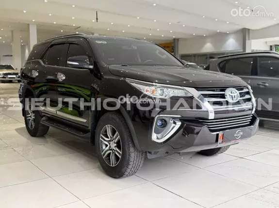 Toyota Fortuner 2.7 V 4X2 AT 2016 - Xe zin nguyên bản theo hãng