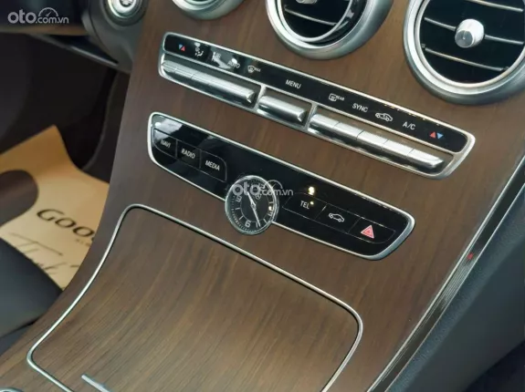 Mercedes-Benz C200 Exclusive 2020 - Mercedes C200 Exclusive 2020 siêu lướt 23.000km cực đẹp