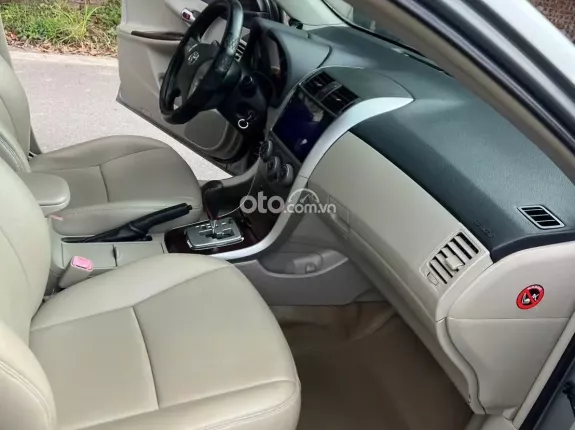 Toyota Corolla Altis 1.8G CVT 2011 - Xe đại chất, không lỗi inhỏ. Nội ngoại thất xuất sắc Màn hình, cam lùi đủ