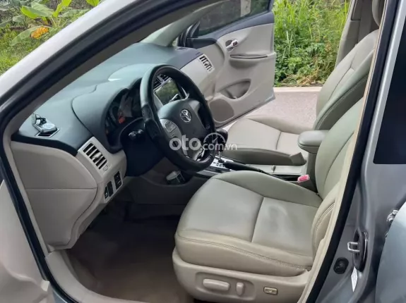 Toyota Corolla Altis 1.8G CVT 2011 - Xe đại chất, không lỗi inhỏ. Nội ngoại thất xuất sắc Màn hình, cam lùi đủ