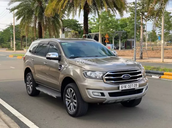 Ford Everest Titanium 2.0 AT 4x2 2018 - Xe zin không lỗi bản cao cấp Titanium full options