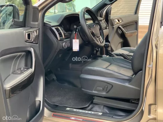 Ford Everest Titanium 2.0 AT 4x2 2018 - Xe zin không lỗi bản cao cấp Titanium full options