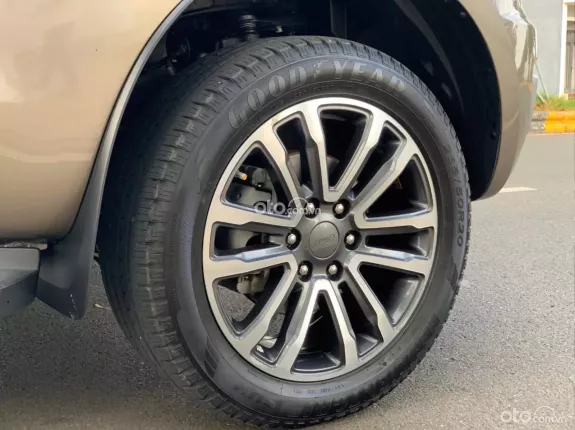 Ford Everest Titanium 2.0 AT 4x2 2018 - Xe zin không lỗi bản cao cấp Titanium full options