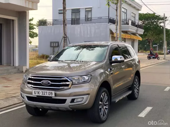 Ford Everest Titanium 2.0 AT 4x2 2018 - Xe zin không lỗi bản cao cấp Titanium full options
