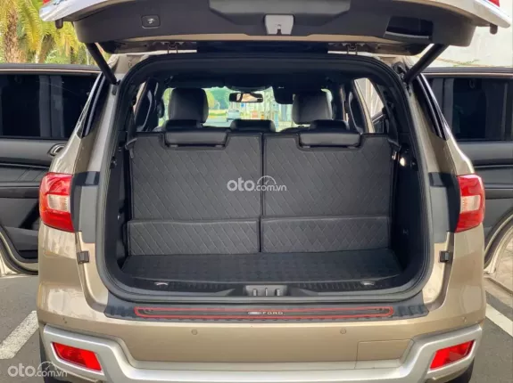 Ford Everest Titanium 2.0 AT 4x2 2018 - Xe zin không lỗi bản cao cấp Titanium full options