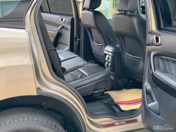 Ford Everest Titanium 2.0 AT 4x2 2018 - Xe zin không lỗi bản cao cấp Titanium full options