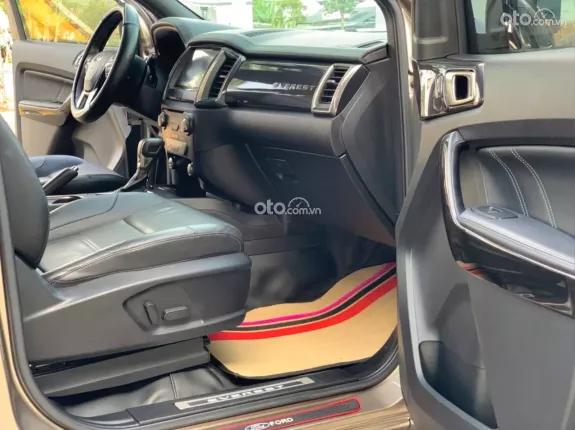 Ford Everest Titanium 2.0 AT 4x2 2018 - Xe zin không lỗi bản cao cấp Titanium full options