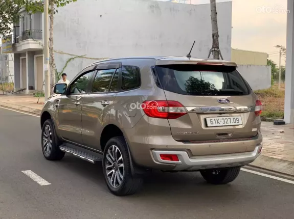 Ford Everest Titanium 2.0 AT 4x2 2018 - Xe zin không lỗi bản cao cấp Titanium full options