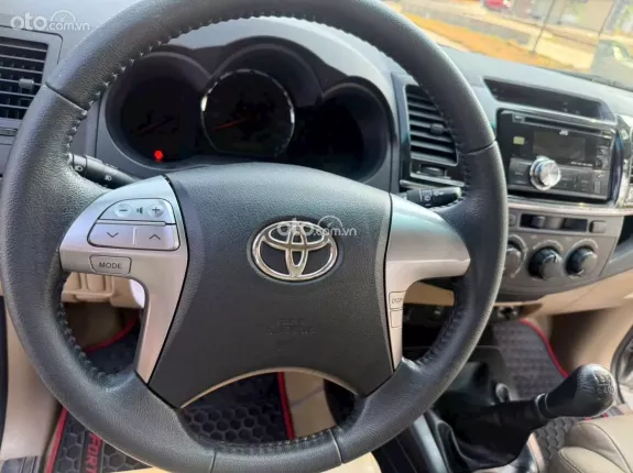 Toyota Fortuner 2.4 MT 4x2 2016 - Xe số sàn máy dầu huyền thoại phom lỗ mũi