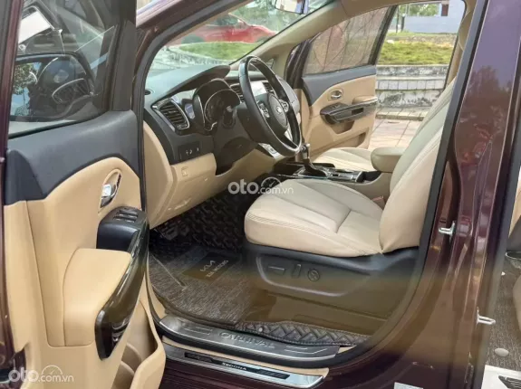 Kia Sedona 2.2 Platinum D 2019 - MPV đa dụng bản cao cấp máy dầu bền lành nhiều công nghệ