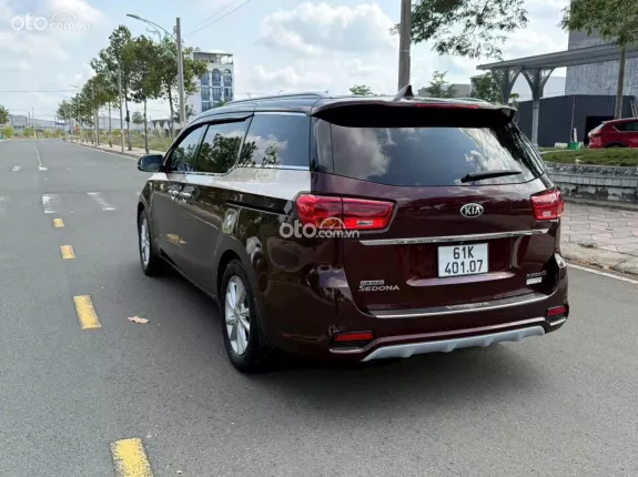 Kia Sedona 2.2 Platinum D 2019 - MPV đa dụng bản cao cấp máy dầu bền lành nhiều công nghệ