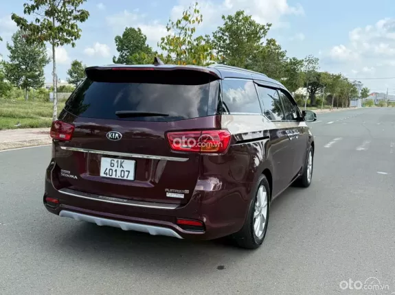 Kia Sedona 2.2 Platinum D 2019 - MPV đa dụng bản cao cấp máy dầu bền lành nhiều công nghệ