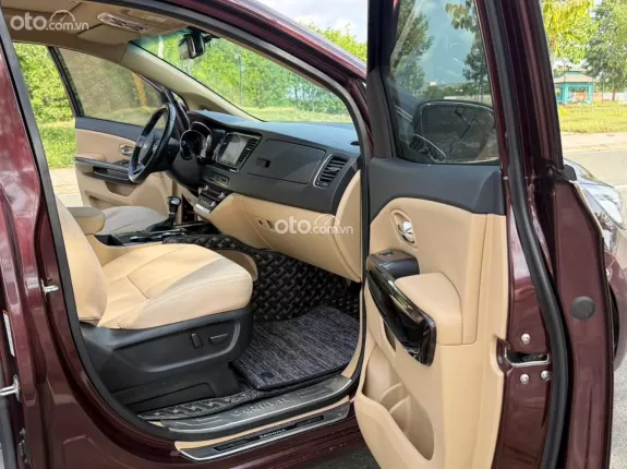 Kia Sedona 2.2 Platinum D 2019 - MPV đa dụng bản cao cấp máy dầu bền lành nhiều công nghệ