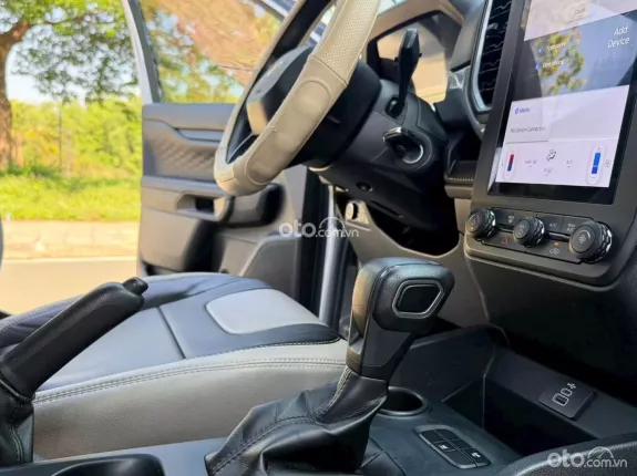 Ford Ranger XLS 2.0L 4x2 AT 2023 - Xe zin, ít tải nặng, ngoại hình hầm hố, động cơ 2.0L Turbo mạnh mẽ và khung gầm lớn