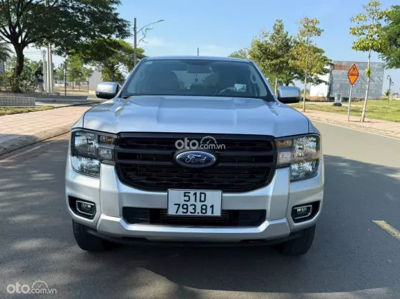 Ford Ranger XLS 2.0L 4x2 AT 2023 - Xe zin, ít tải nặng, ngoại hình hầm hố, động cơ 2.0L Turbo mạnh mẽ và khung gầm lớn