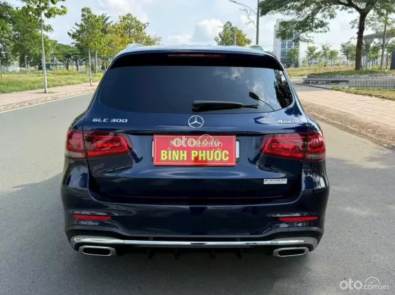 Mercedes-Benz GLC 300 4Matic 2020 - Xe gần y mới (gói AMG Line), không gian nội thất ngập tràn công nghệ, khả năng vận hành mạnh mẽ