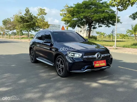 Mercedes-Benz GLC 300 4Matic 2020 - Xe gần y mới (gói AMG Line), không gian nội thất ngập tràn công nghệ, khả năng vận hành mạnh mẽ