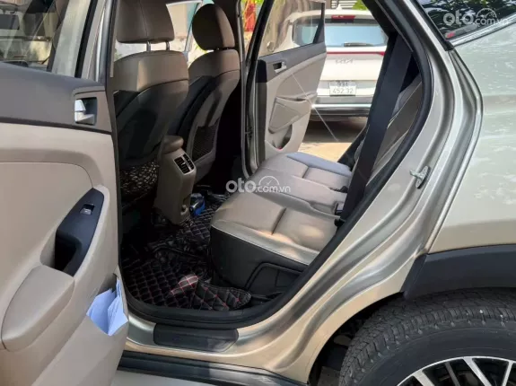 Hyundai Tucson 2.0 Dầu đặc biệt 2019 - Xe zin toàn tập, nội thất rộng rãi, thiết kế thể thao và mức tiêu hao nhiên liệu vừa phải