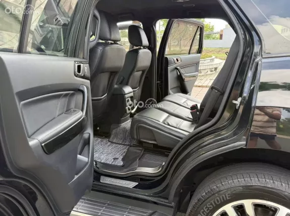 Ford Everest Titanium 2.0 AT 4x2 2019 - Bản cao cấp full options, xe zin toàn tập không lỗi