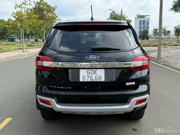Ford Everest Titanium 2.0 AT 4x2 2019 - Bản cao cấp full options, xe zin toàn tập không lỗi