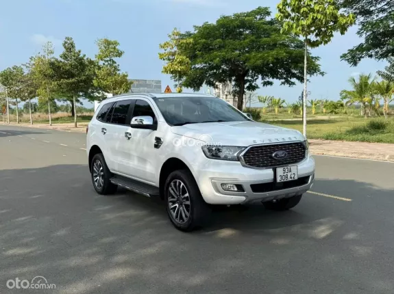 Ford Everest Titanium 2.0L AT 4WD 2022 - Bản cao cấp nhất, ngập tràn công nghệ, xe zin khoẻ