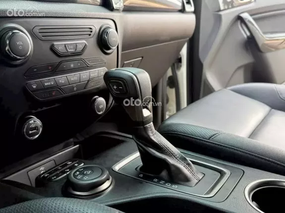Ford Everest Titanium 2.0L AT 4WD 2022 - Bản cao cấp nhất, ngập tràn công nghệ, xe zin khoẻ