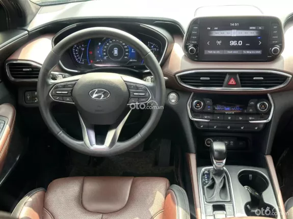 Hyundai Santa Fe 2.4L Xăng Cao cấp 2019 - Xe gia đình sử dụng rất mới
