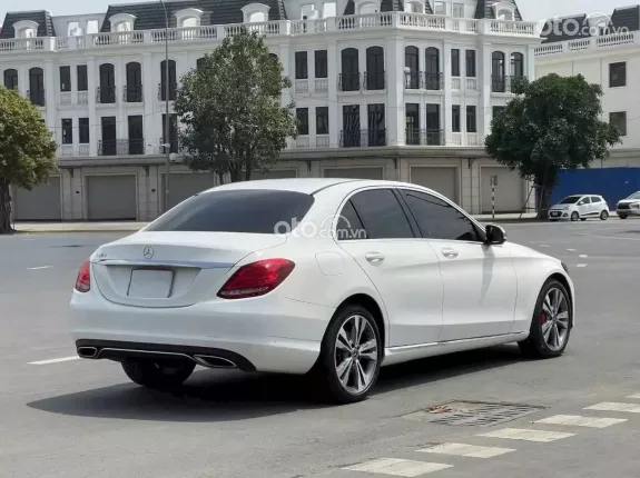 Mercedes-Benz C250 Exclusive 2018 - Trắng