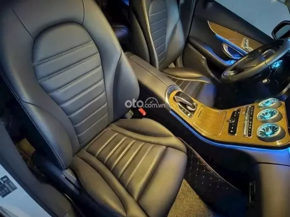 Mercedes-Benz C250 Exclusive 2018 - Trắng
